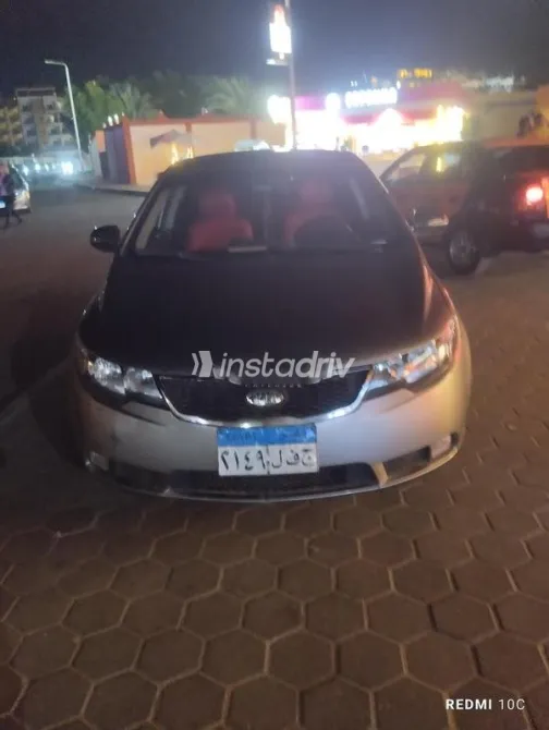 Kia Cerato 2012 Silver Used for Sale - 4