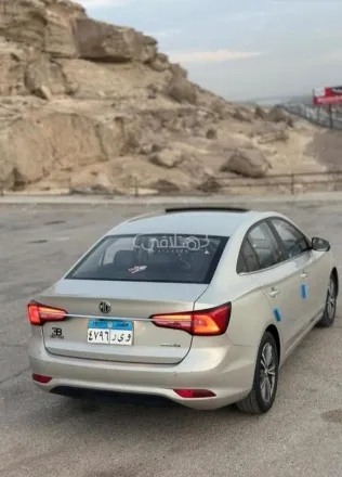 ام جى 5 2021 ذهبي مستعملة للبيع