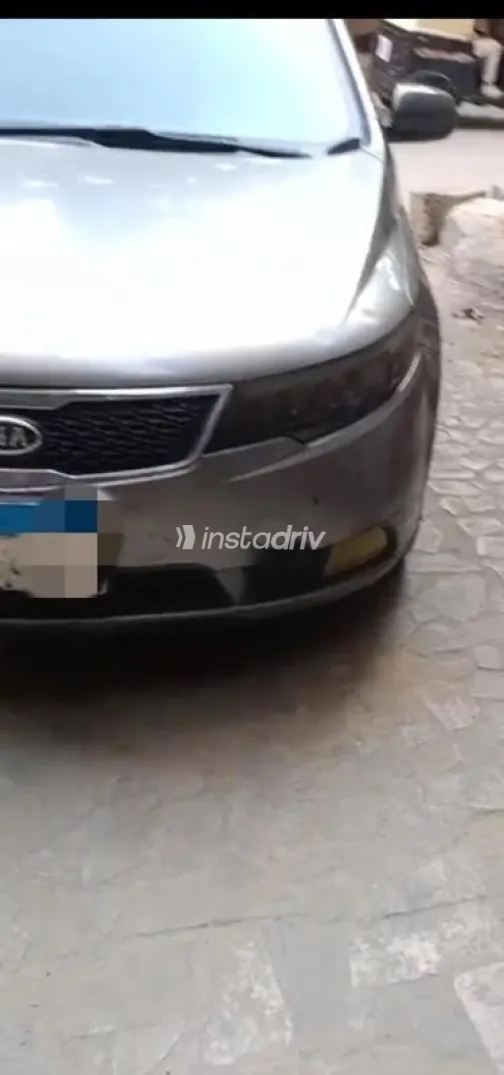 كيا سيراتو 2012 برونزي مستعملة للبيع - 2