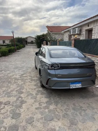 بايك يو 5 بلس 2025 أبيض مستعملة للبيع