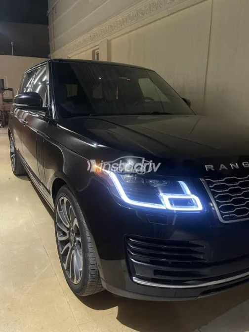 لاند روفر رنج روفر فوج 2019 أسود مستعملة للبيع - 4