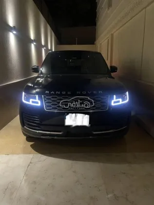 لاند روفر رنج روفر فوج 2019 أسود مستعملة للبيع