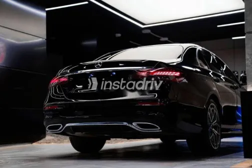 Mercedes E 200 2021 Black Used for Sale - 6