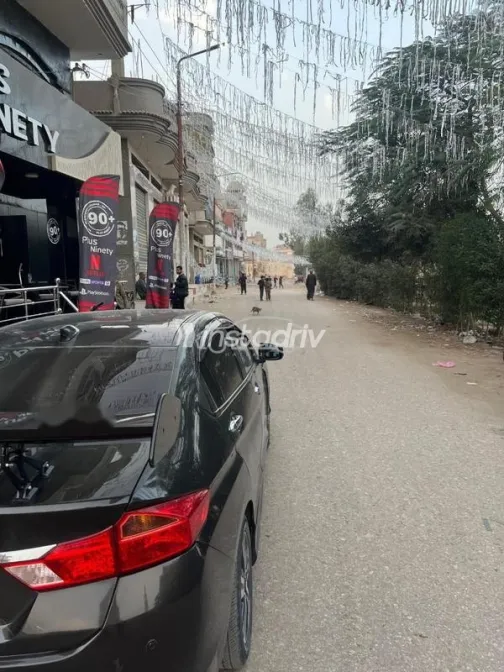 Honda City 2016 Eggplant Used for Sale - 6