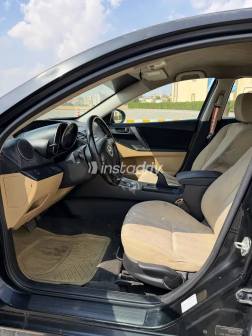 مازدا 3 2010 أبيض مستعملة للبيع - 8