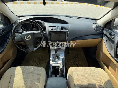 مازدا 3 2010 أبيض مستعملة للبيع - 10