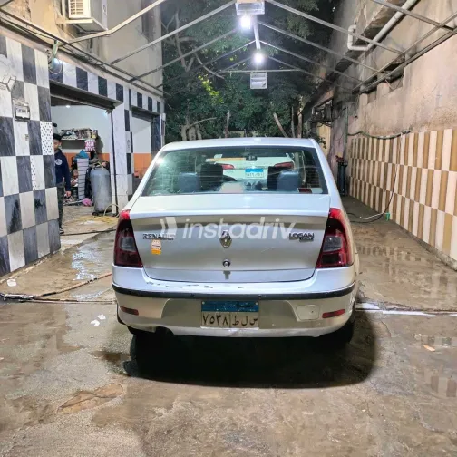 رينو لوجان 2011 أبيض مستعملة للبيع - 1