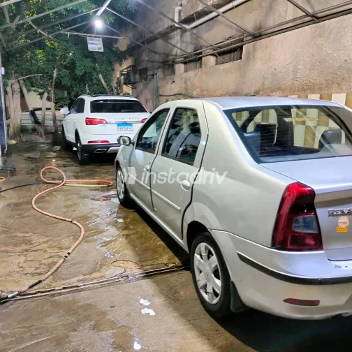 رينو لوجان 2011 أبيض مستعملة للبيع - 4