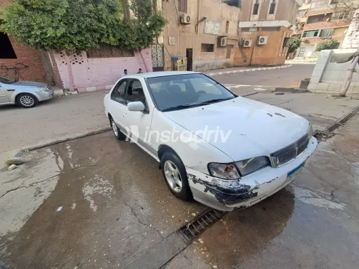 Nissan Sunny 2000 White Used for Sale - 1
