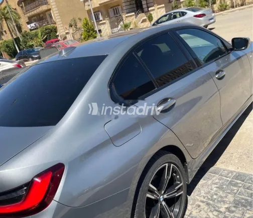 بي ام دبليو 320 2024 أبيض مستعملة للبيع - 3