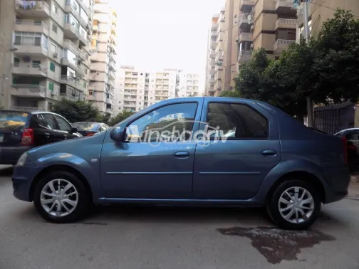 رينو لوجان 2012 رمادي مستعملة للبيع - 8