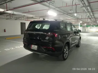 جيلي اوكافانجو 2023 أسود مستعملة للبيع