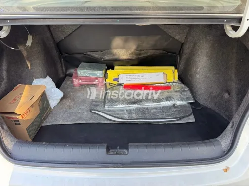 هوندا سيتى 2022 أبيض مستعملة للبيع - 3