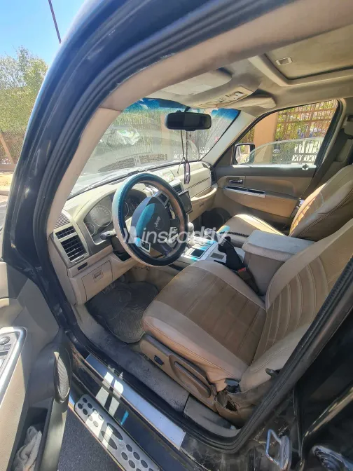 Jeep Cherokee 2008 White Used for Sale - 1