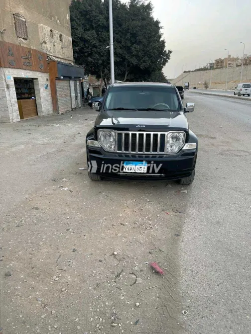 Jeep Cherokee 2008 White Used for Sale - 4