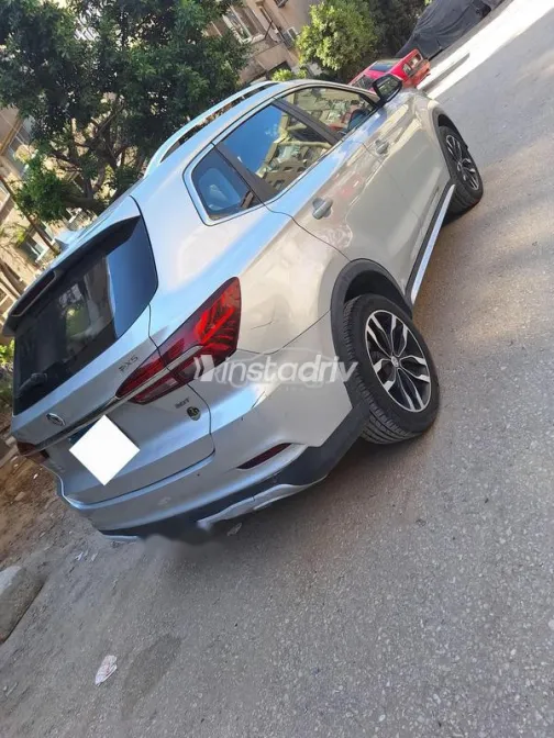 MG Rx5 2019 White Used for Sale - 3