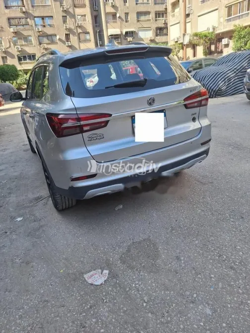 MG Rx5 2019 White Used for Sale - 5