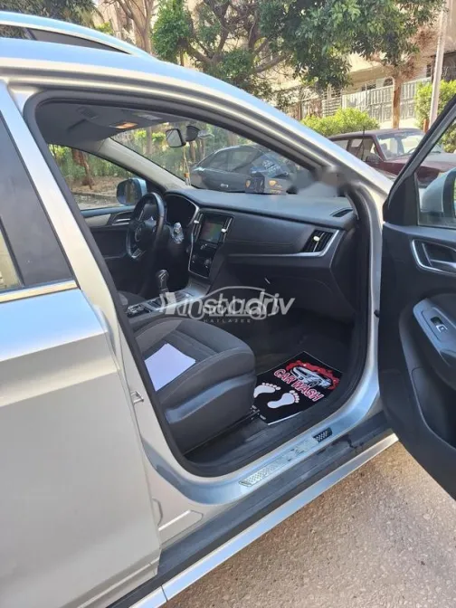 MG Rx5 2019 White Used for Sale - 10