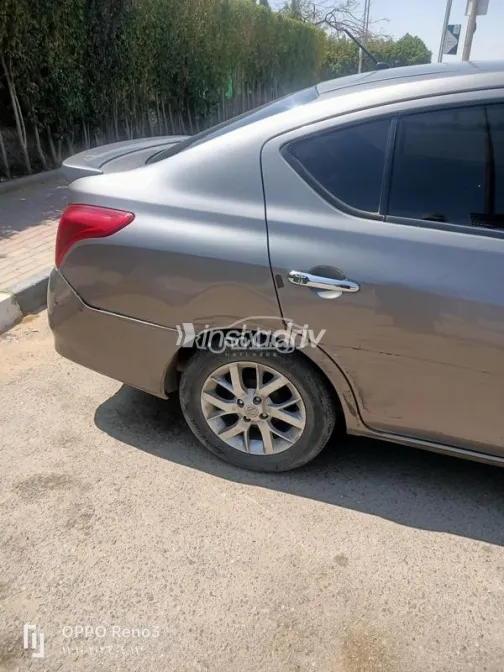 نيسان صنى 2020 أبيض مستعملة للبيع - 3