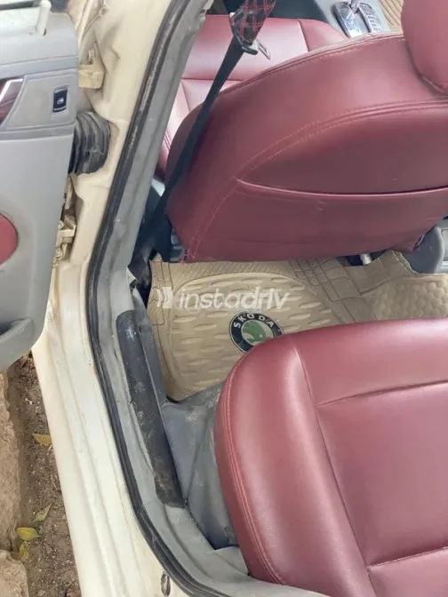 Skoda Octavia A4 1998 White Used for Sale - 9