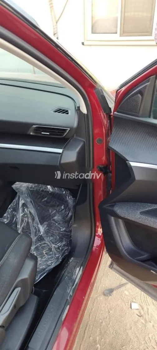 بيجو 3008 2019 أحمر مستعملة للبيع - 3