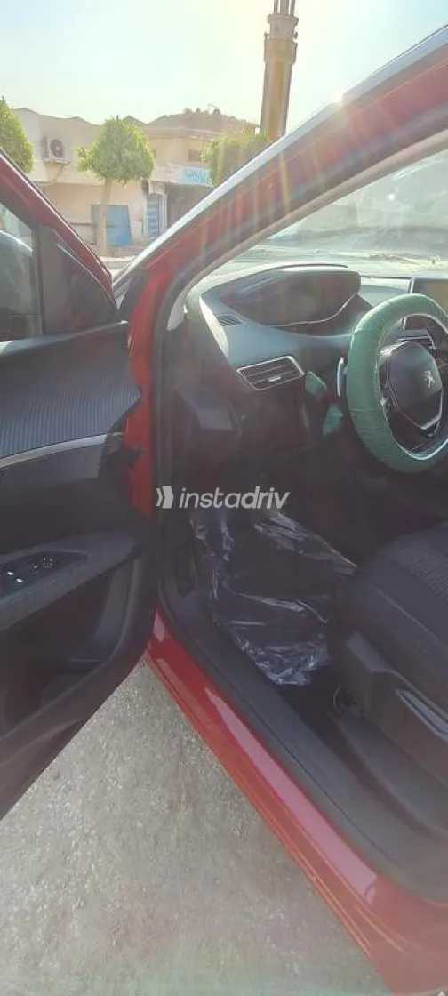 بيجو 3008 2019 أحمر مستعملة للبيع - 9