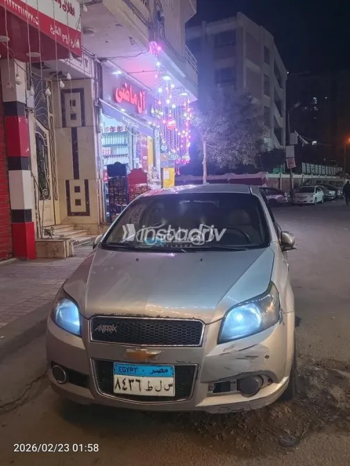 شيفروليه افيو 2015 فضي مستعملة للبيع - 1