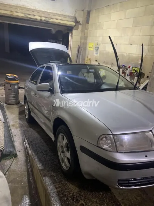 سكودا اوكتافيا A4 2002 رمادي مستعملة للبيع - 3