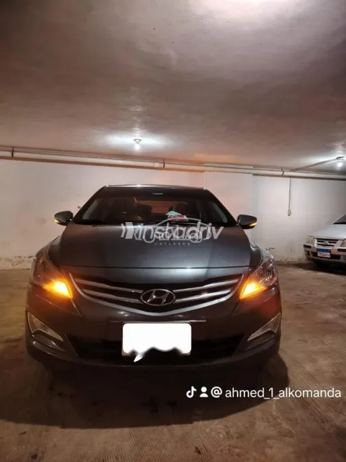 Hyundai Solaris 2016 White Used for Sale - 3