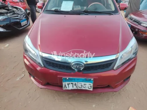 بى واى دى‬ F3 2023 أبيض مستعملة للبيع - 3