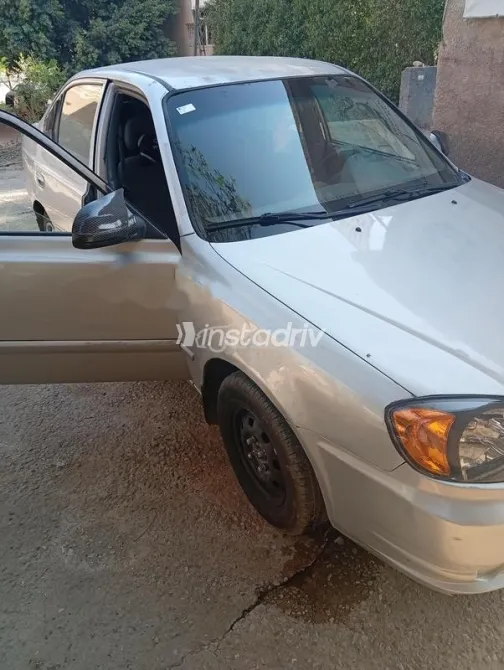 Hyundai Verna 2013 Silver Used for Sale - 2