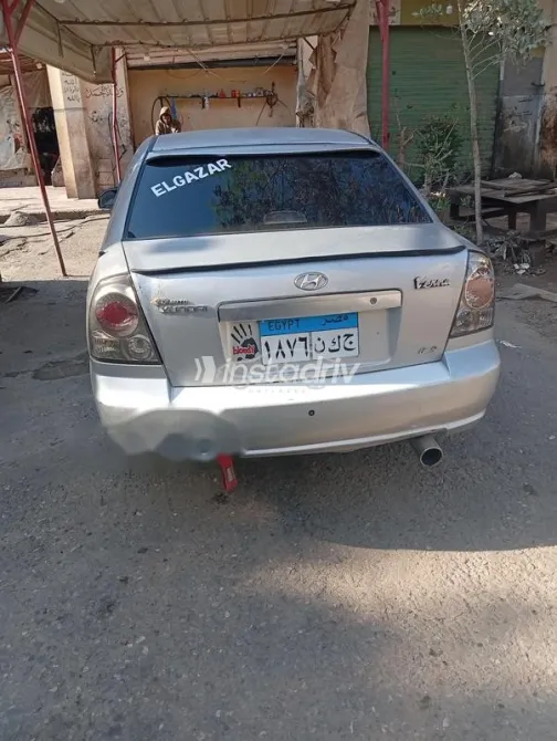 Hyundai Verna 2013 Silver Used for Sale - 4