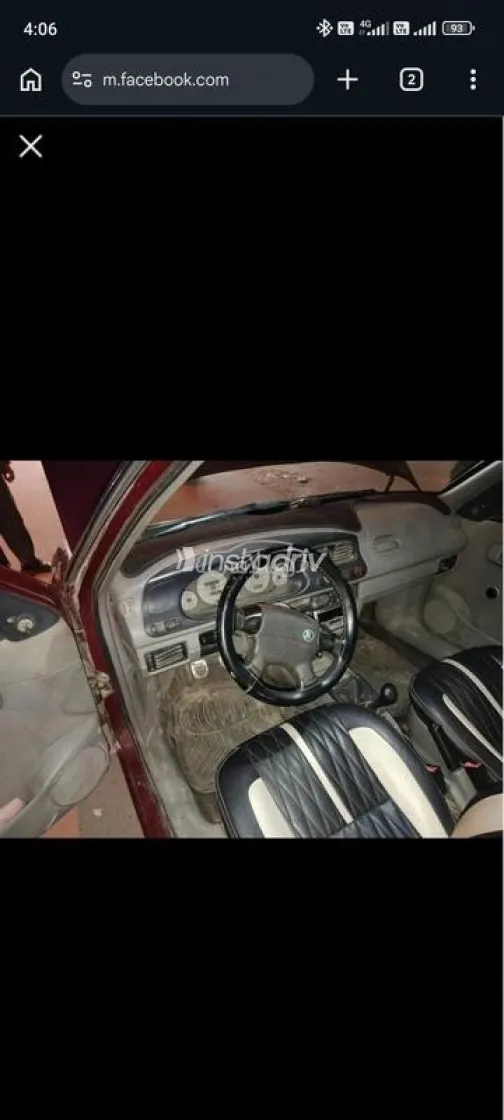 سكودا فيليشيا كومبي 2000 أحمر غامق مستعملة للبيع - 1