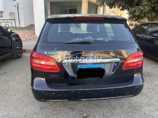 مرسيدس B 200 2013 أسود مستعملة للبيع - 2