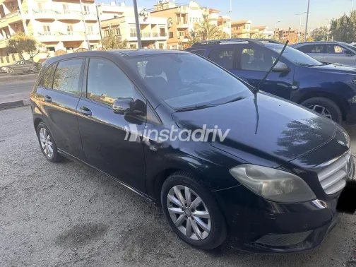 مرسيدس B 200 2013 أسود مستعملة للبيع - 3