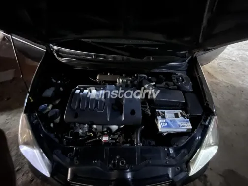 Hyundai Accent 2011 White Used for Sale - 5