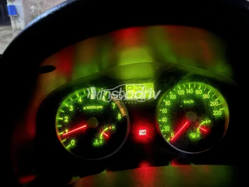 Hyundai Accent 2011 White Used for Sale - 7