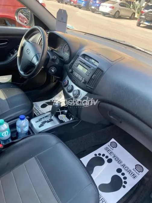 هيونداي إلنترا اتش دى 2019 أبيض مستعملة للبيع - 3