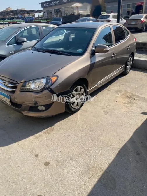 هيونداي إلنترا اتش دى 2019 أبيض مستعملة للبيع - 4