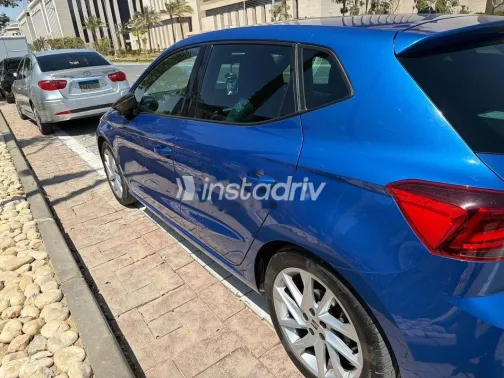 سيات ابيزا 2023 أبيض مستعملة للبيع - 5