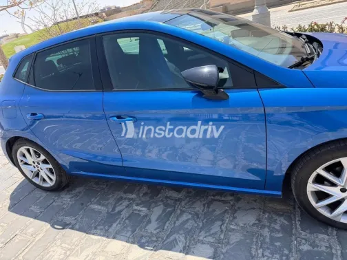 سيات ابيزا 2023 أبيض مستعملة للبيع - 9