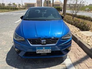 سيات ابيزا 2023 أبيض مستعملة للبيع