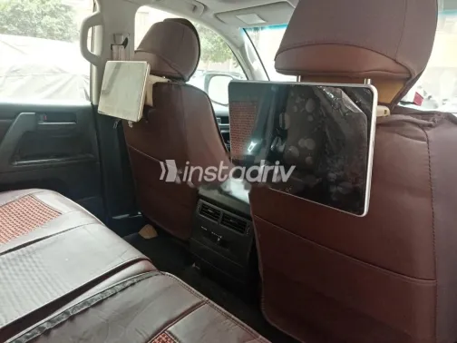 تويوتا لاند كروزر 2021 أبيض مستعملة للبيع - 4