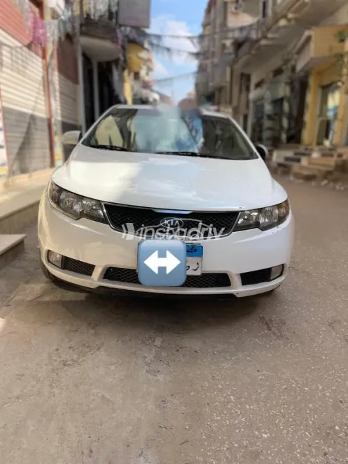 Kia Cerato 2010 White Used for Sale - 2