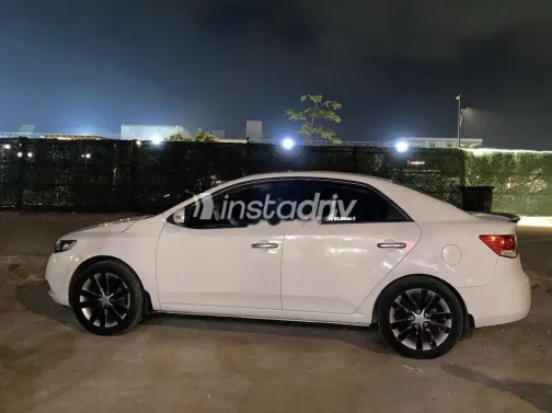Kia Cerato 2010 White Used for Sale - 6