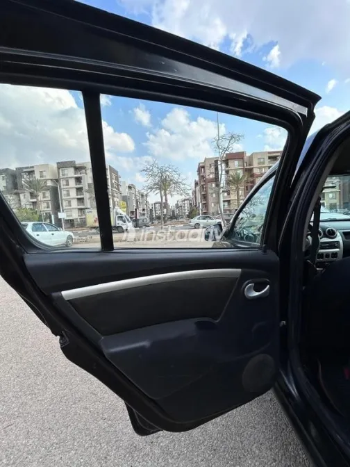 Renault Sandero 2012 Black Used for Sale - 7