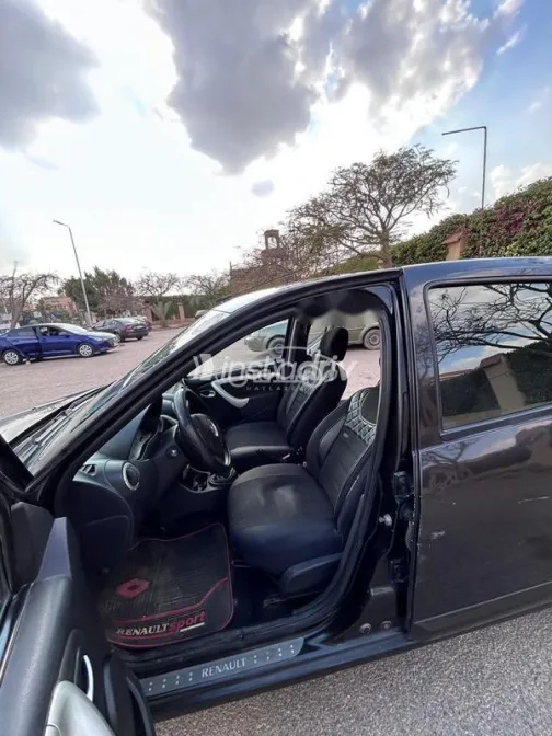 Renault Sandero 2012 Black Used for Sale - 8