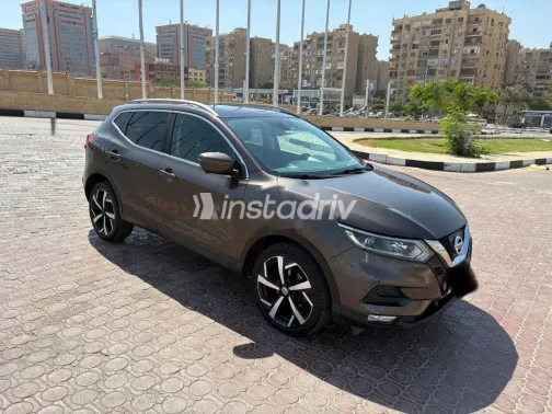 Nissan Qashqai 2018 Bronze Used for Sale - 1