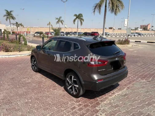 Nissan Qashqai 2018 Bronze Used for Sale - 8