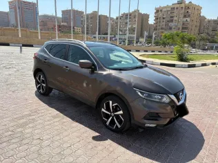 Nissan Qashqai 2018 Bronze Used for Sale
